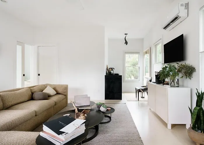 Stylish Guesthouse Near Bishop Arts And Downtown Dallas